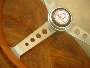 effpi wood steering wheeel