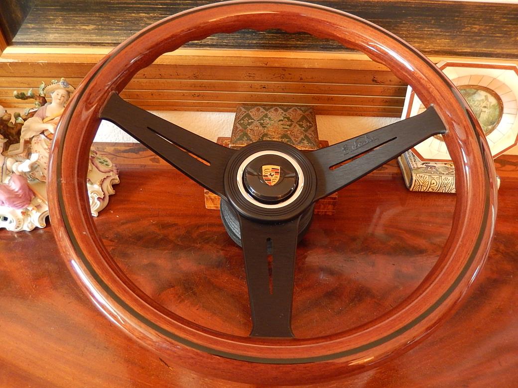#201 Porsche Steering Wheel